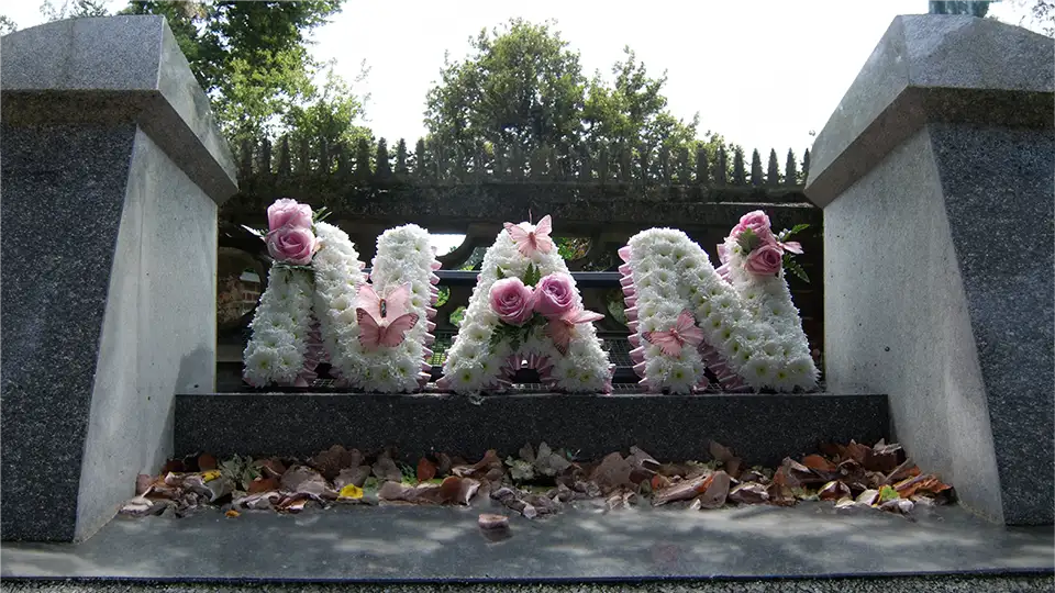 Nan funeral flowers